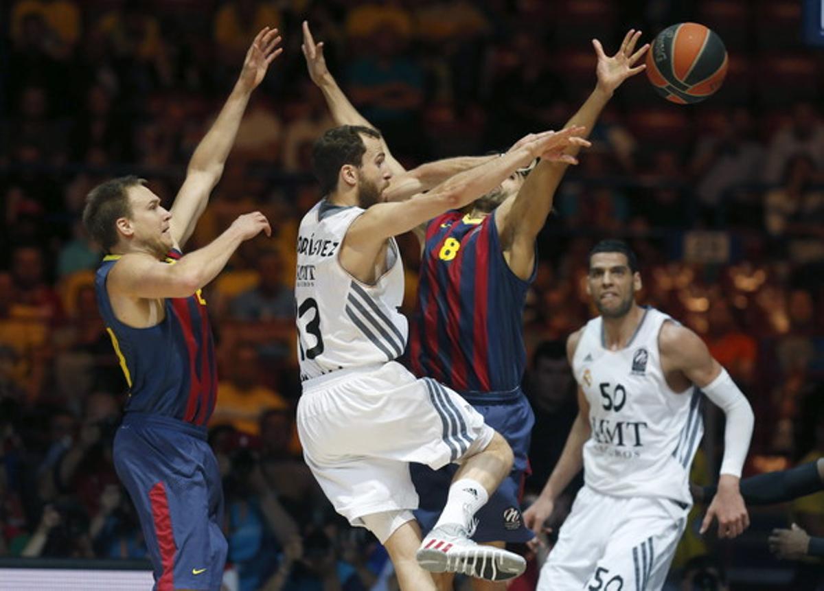 Barça, 62 - Real Madrid, 100 Barça, 62 - Real Madrid, 100