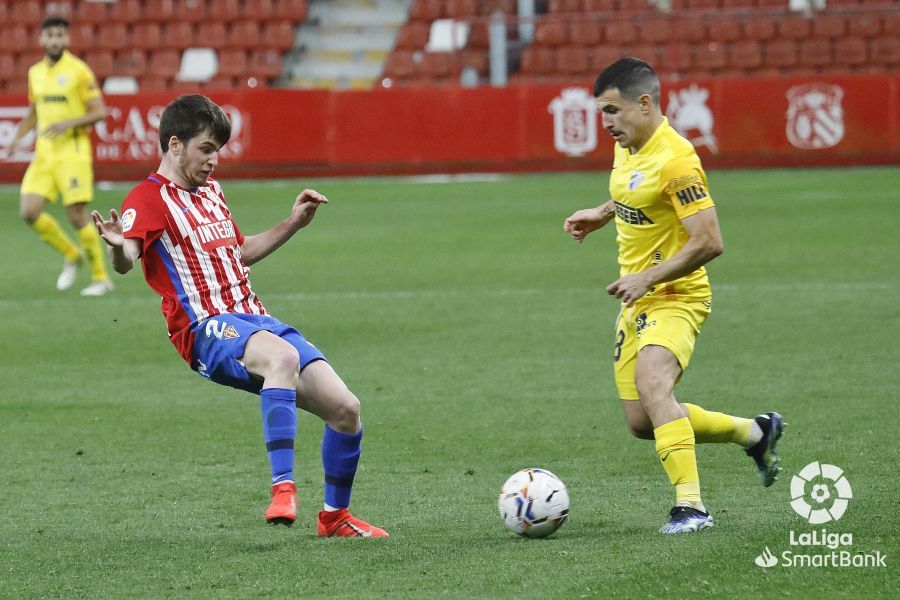 Partido de la Liga Smartbank entre el Sporting y el Málaga CF