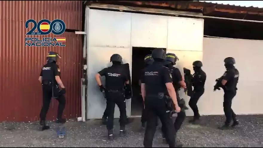 Vídeo | Ocho detenidos y ocho kilos de cocaína incautados en una operación policial en Sevilla