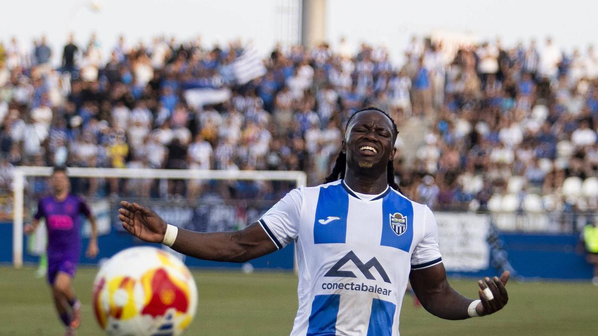 El Atlético Baleares - Real Jaén en imágenes