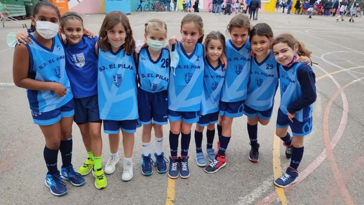 El Pilar Azul está disputando el Campeonato Autonómico de la competición Benjamín Femenina.