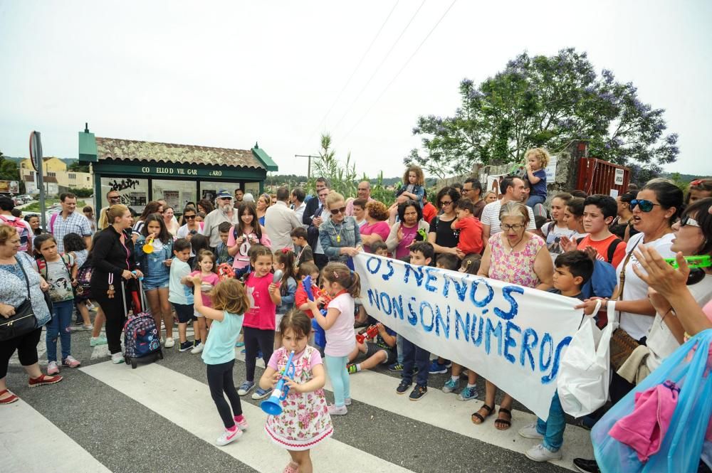 Protestas en el colegio O Piñeiriño