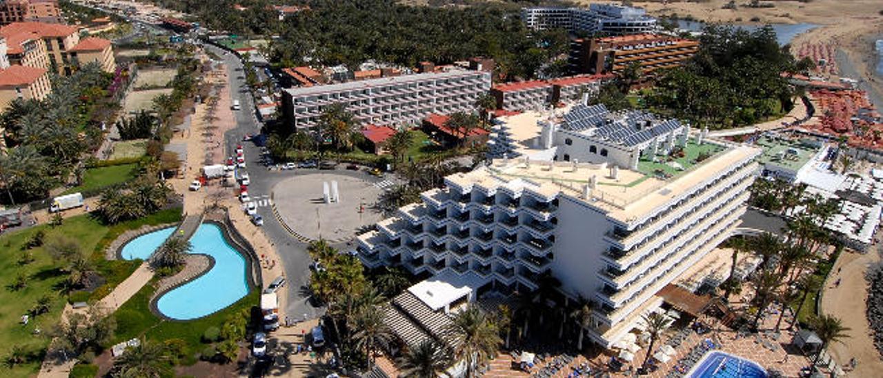 Canarias copa 3,5 euros de cada diez invertidos en el sector hotelero español