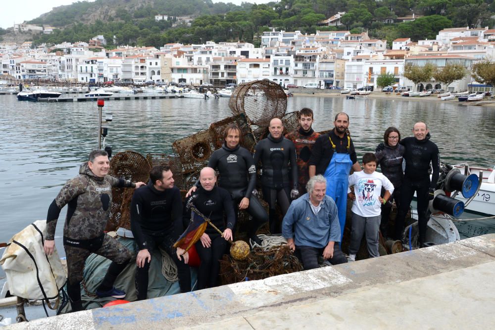 Retirada estris de pesca el Port de la Selva