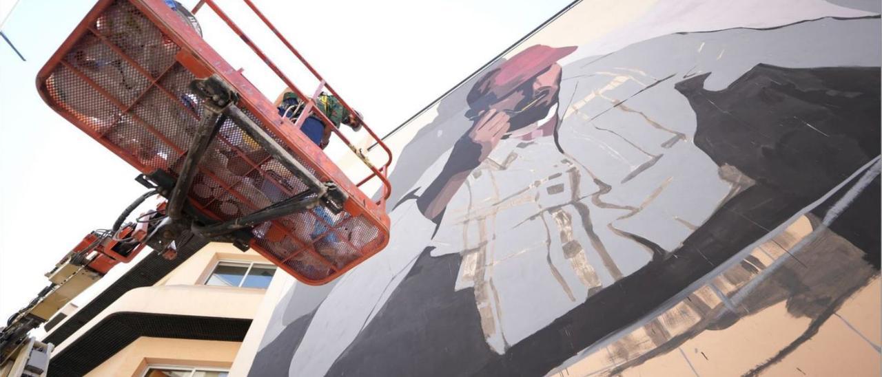 Mural sobre la crueldad de la guerra en Can Ventosa | BLOOP FESTIVAL