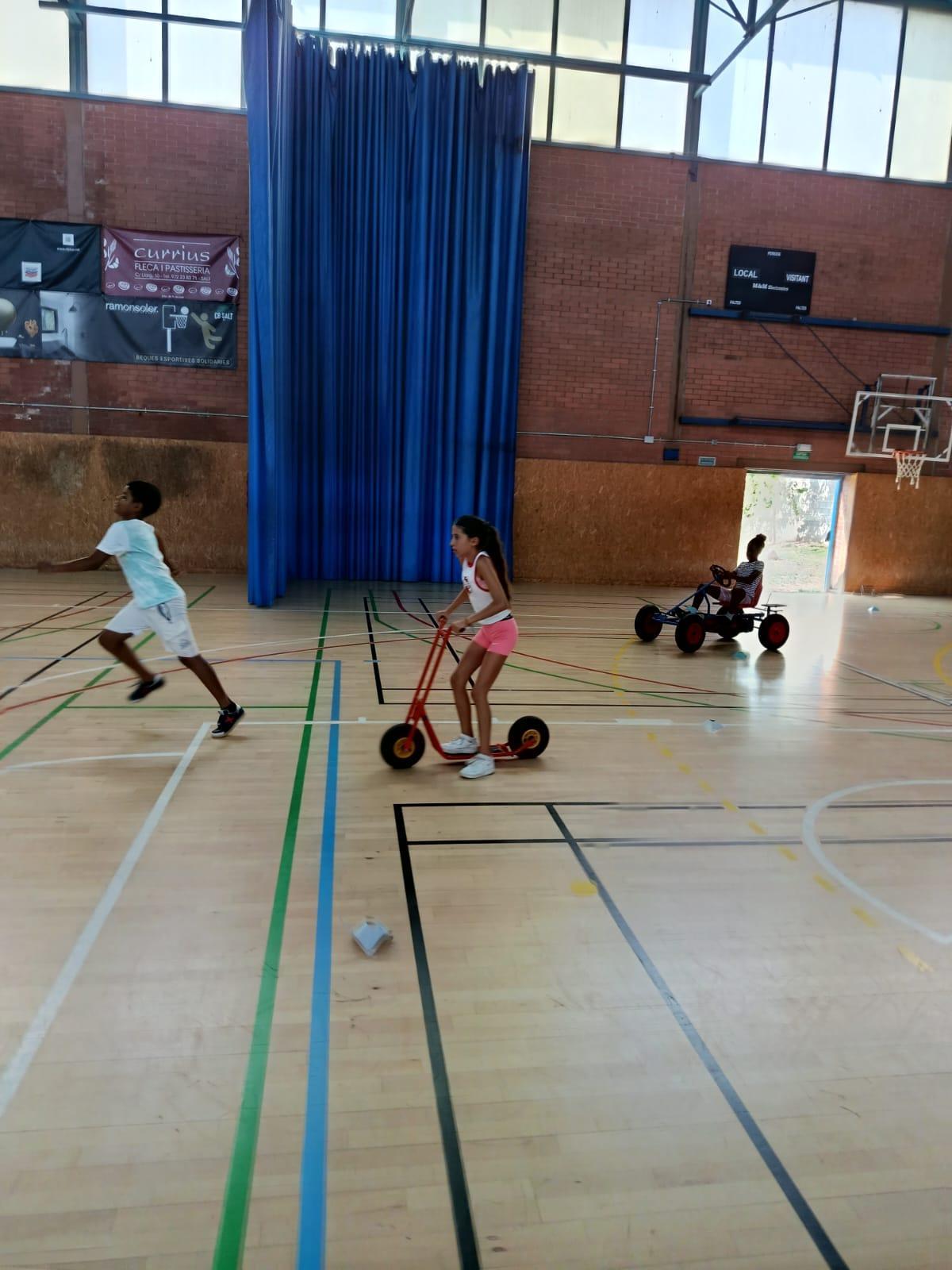 Una activitat del casal d'esports a Salt.