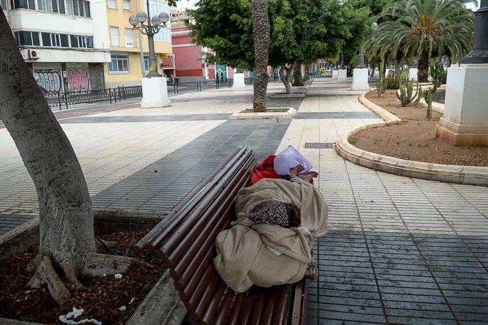 DESALOJO OCUPAS Y PERSONAS SIN HOGAR