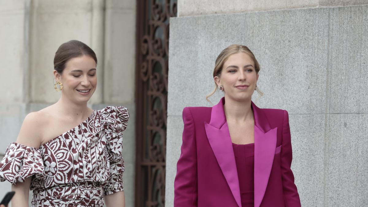 Los mejores looks de la boda de José Luis Martínez-Almeida y Teresa Urquijo, de Victoria Federica a Sofía Palazuelo o Isabel Díaz Ayuso