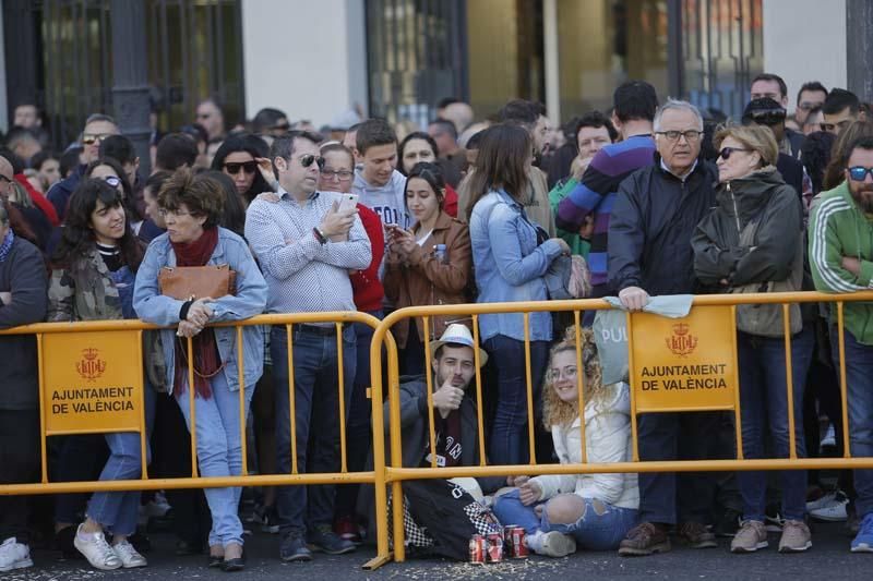 Búscate en la mascletà del 11 de marzo