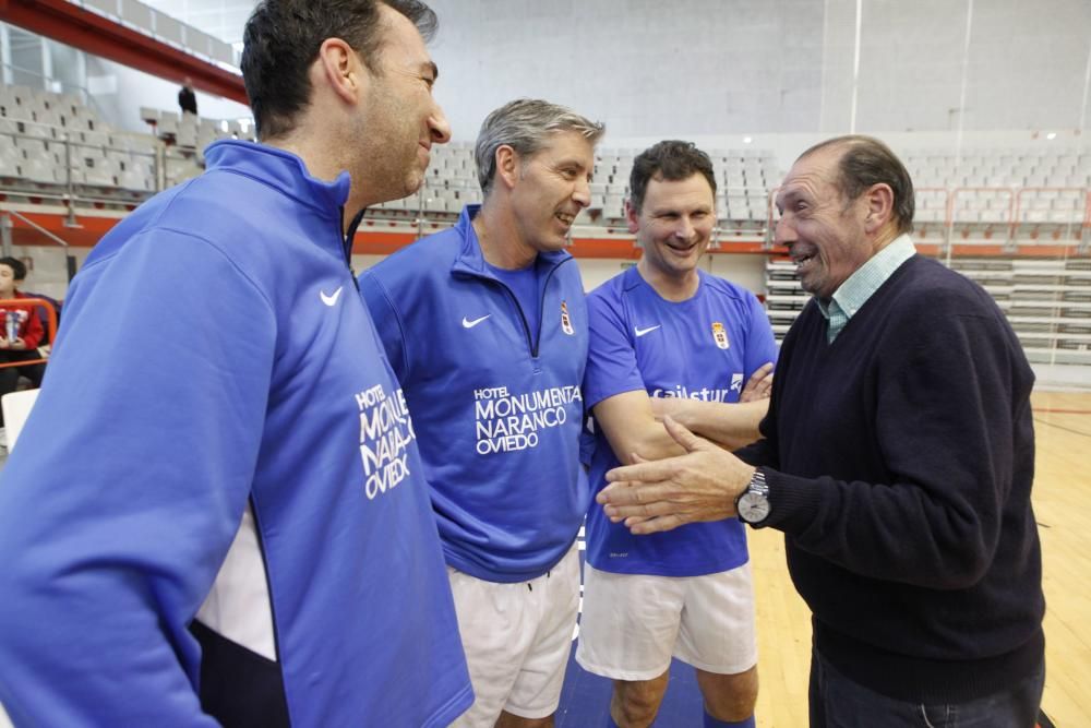 Partido benéfico entre exjugadores del Sporting y del Oviedo en favor de la Asociación Adansi