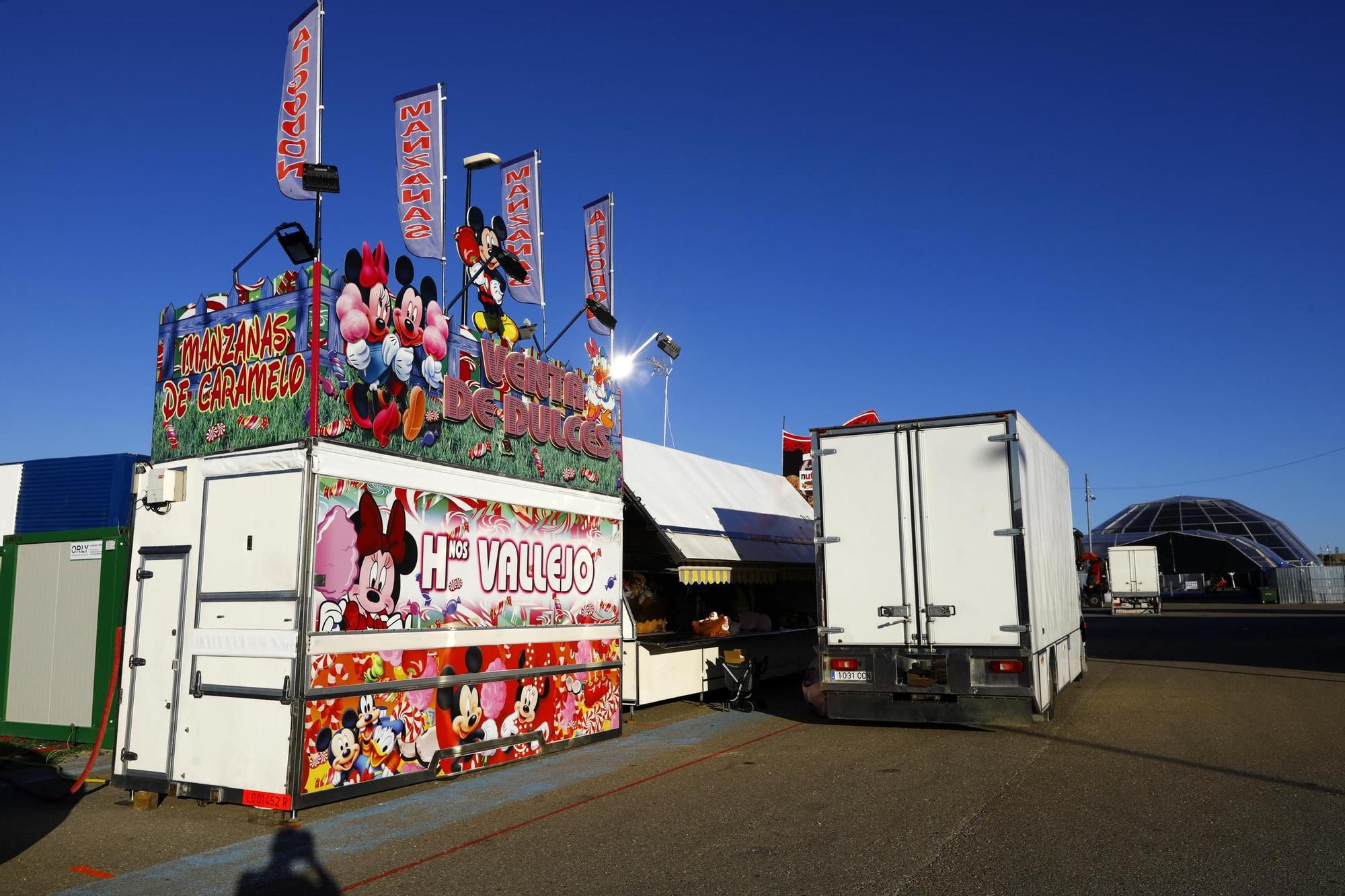 Fiestas del Pilar 2023 | Montaje de las ferias en Valdespartera