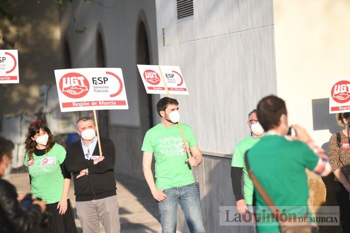 La Marea Verde toma Murcia en contra de un Gobierno con los expulsados de Vox