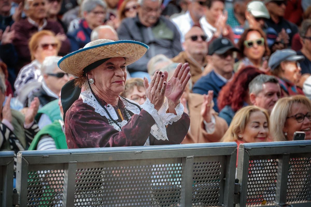 Carnaval de día. Los Fregolinos y Ni fú Ni fa