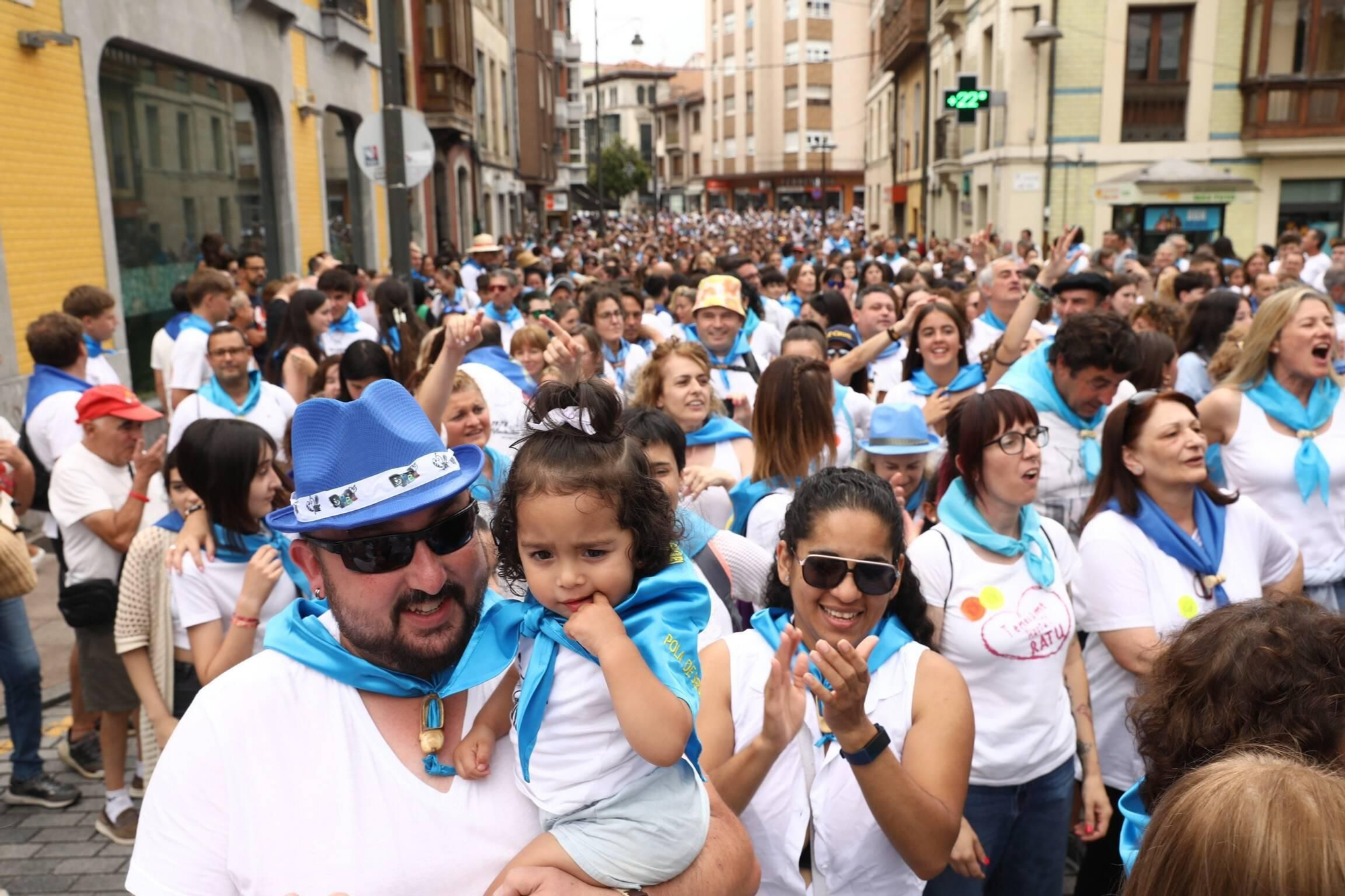 En imágenes: Miles de romeros celebran el Carmín en la Pola
