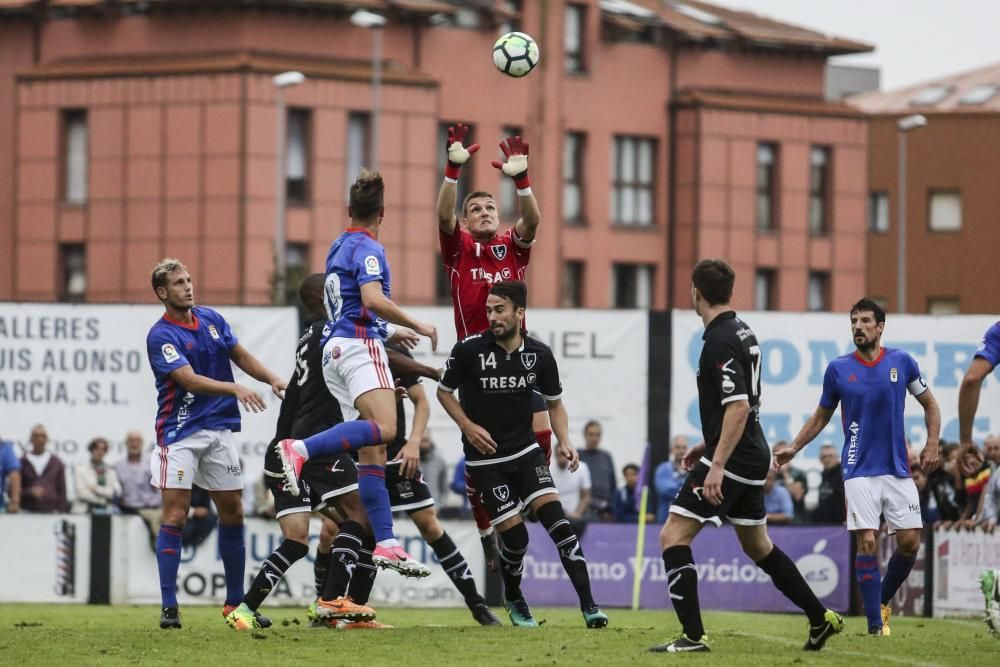 Amistoso de pretemporada Lealtad-Real Oviedo