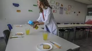La UMH de Elche lleva el tratamiento de los trastornos alimentarios a la mesa familiar