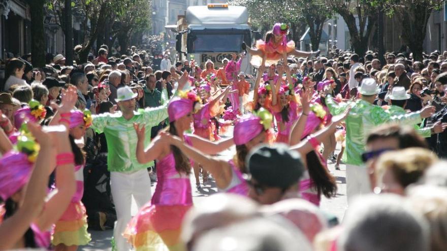 Medio cento de actividades  para celebrar as vodas de ouro