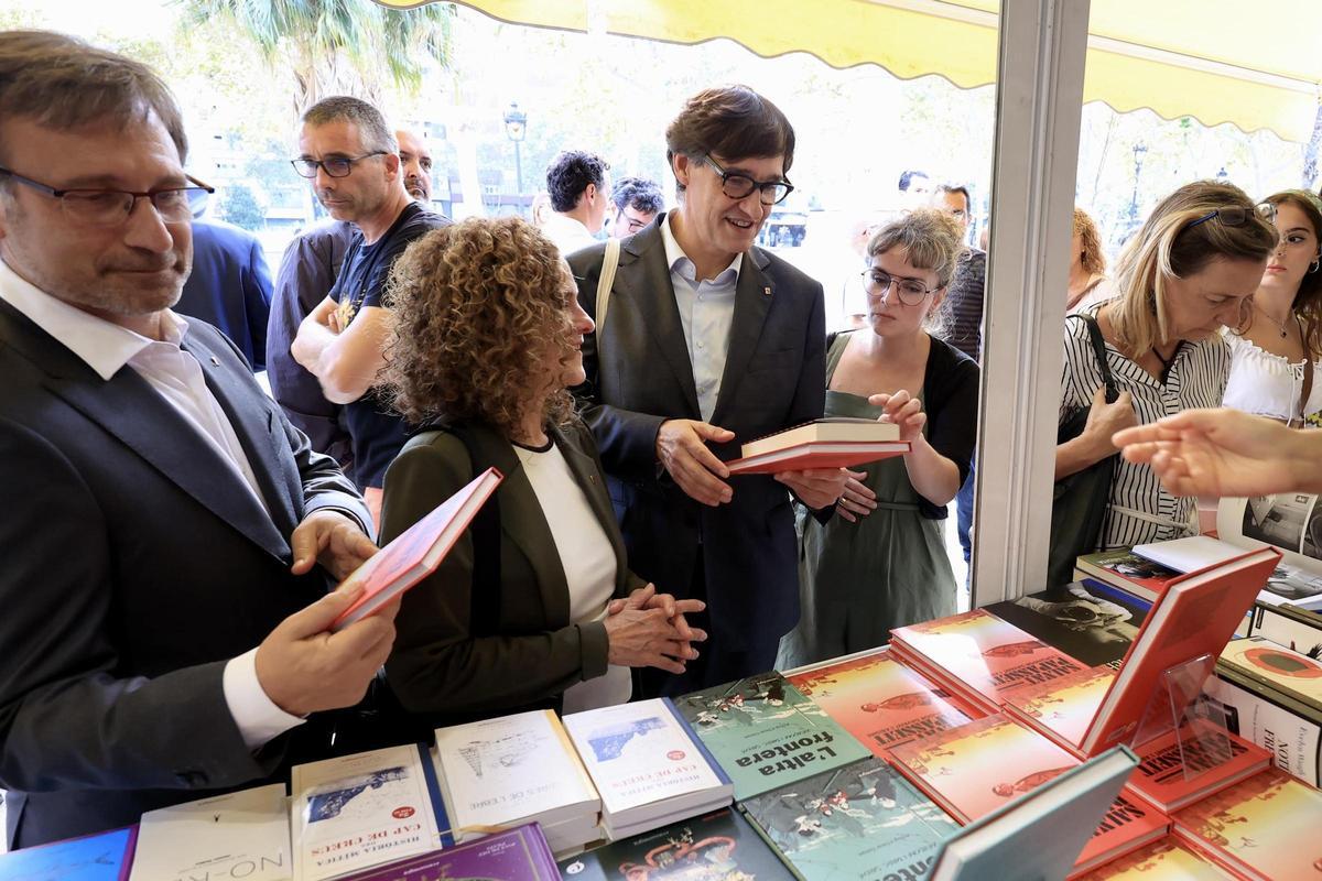 La Setmana del Llibre en Català cierra con 100.000 visitas La Setmana del Llibre en Català cierra con 100.000 visitas