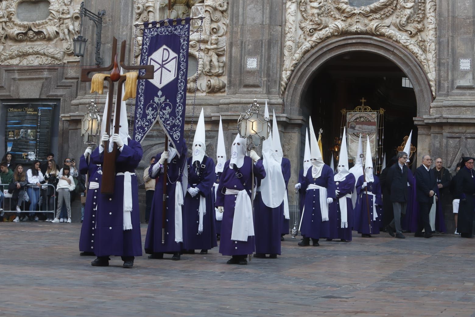 En imágenes | Procesiones del Jueves Santo en Zaragoza