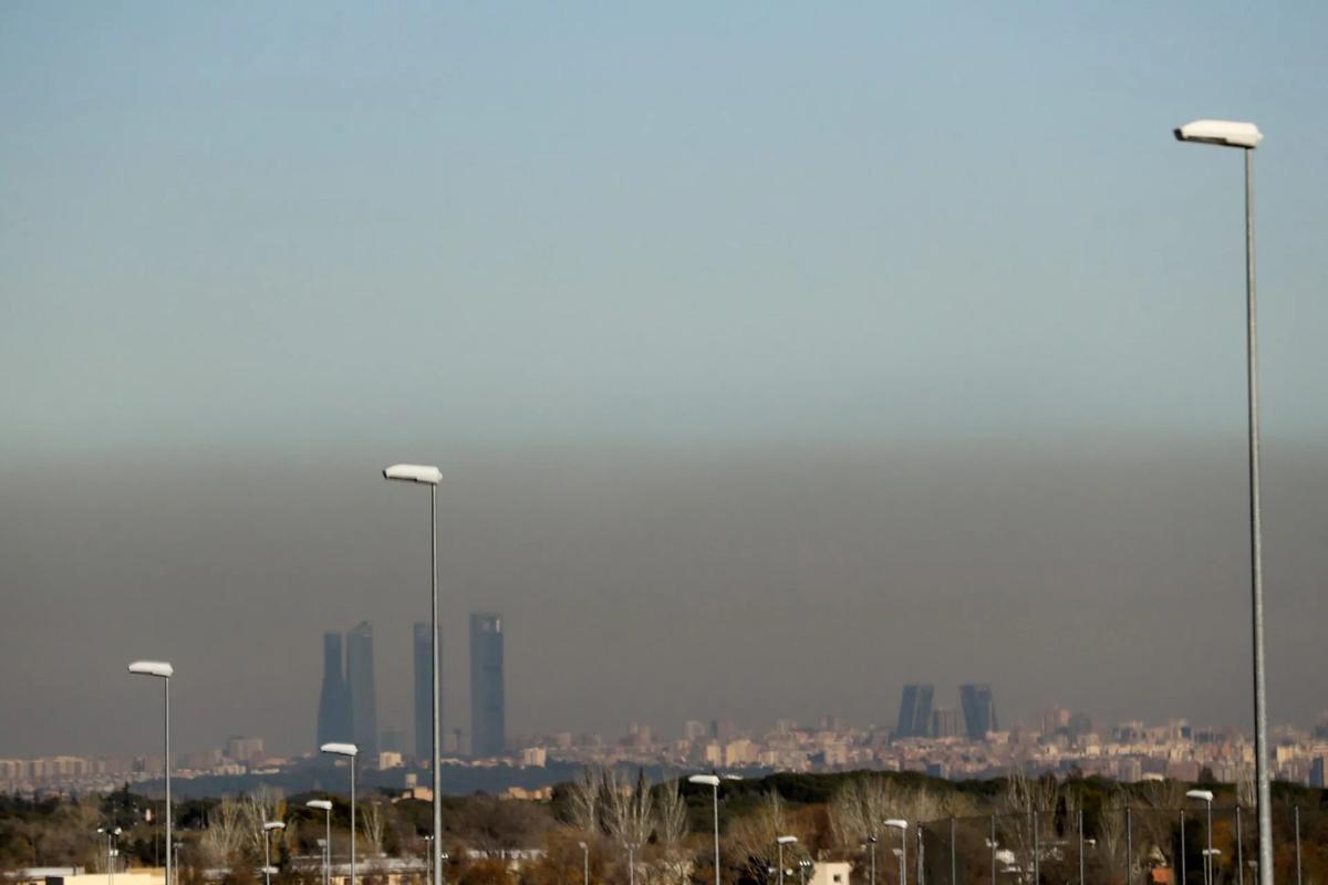 Capa de contaminación sobre Madrid.