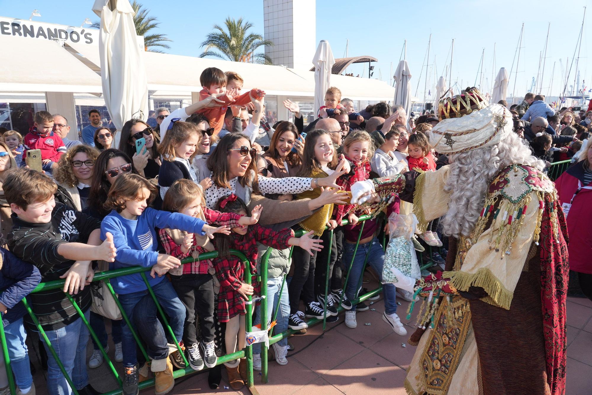 Las mejores imágenes de la llegada de los Reyes Magos a Castellón