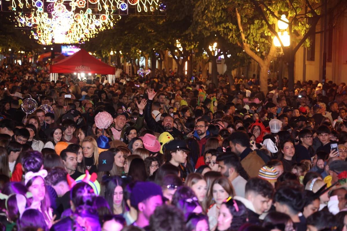 Viernes Ramblero: un Carnaval atípico llena las calles de Alicante