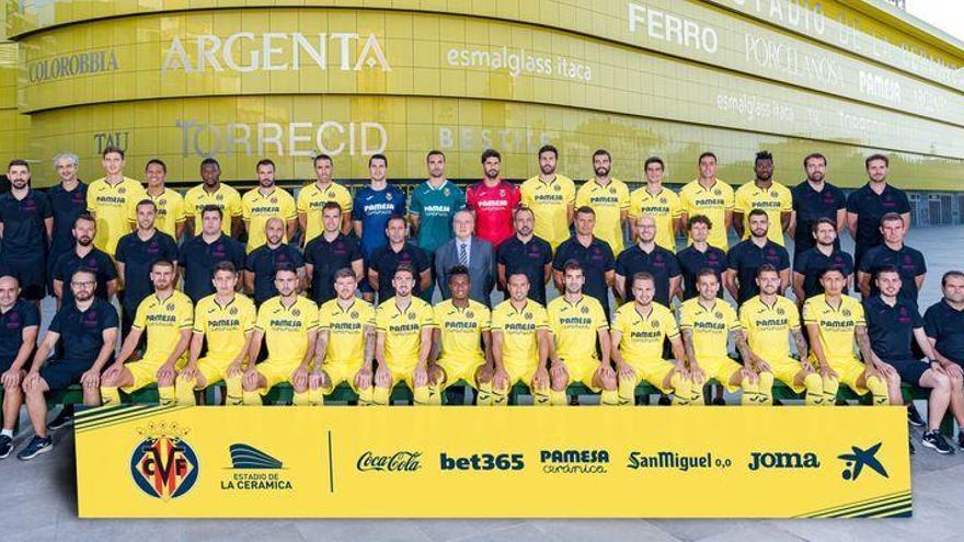 ¿Conoces a los integrantes de plantilla y cuerpo técnico del Villarreal 2019/20? Aquí tienes la foto oficial