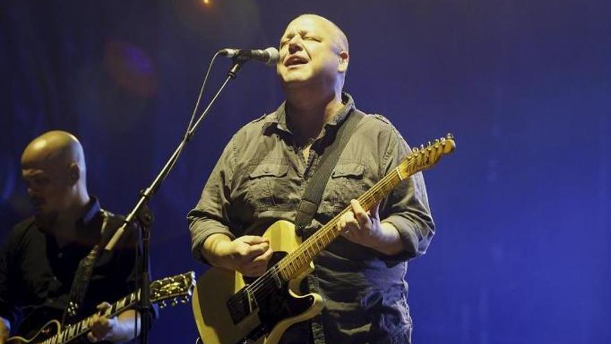 El guitarrista y cantante Black Francis, de Pixies.