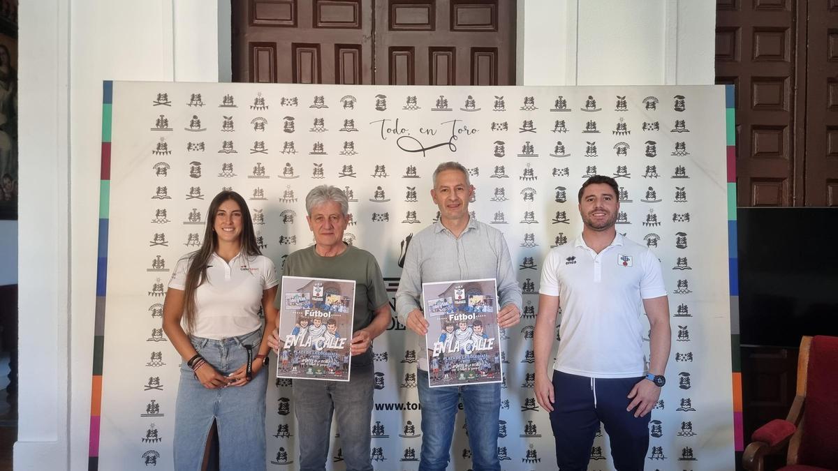 Marina Sernández, Iñaki Urtasun, Carlos Rodríguez y Mario Urtasun, de izquierda a derecha.