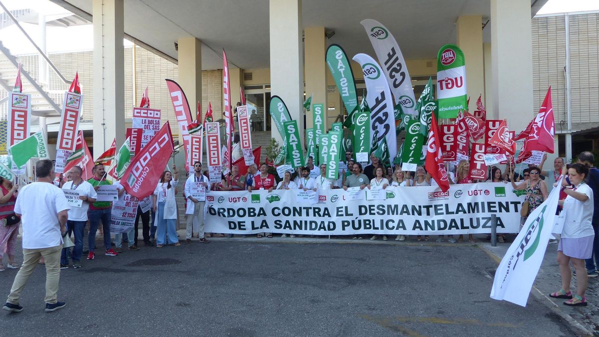 Protesta de los sindicatos este jueves en Córdoba.