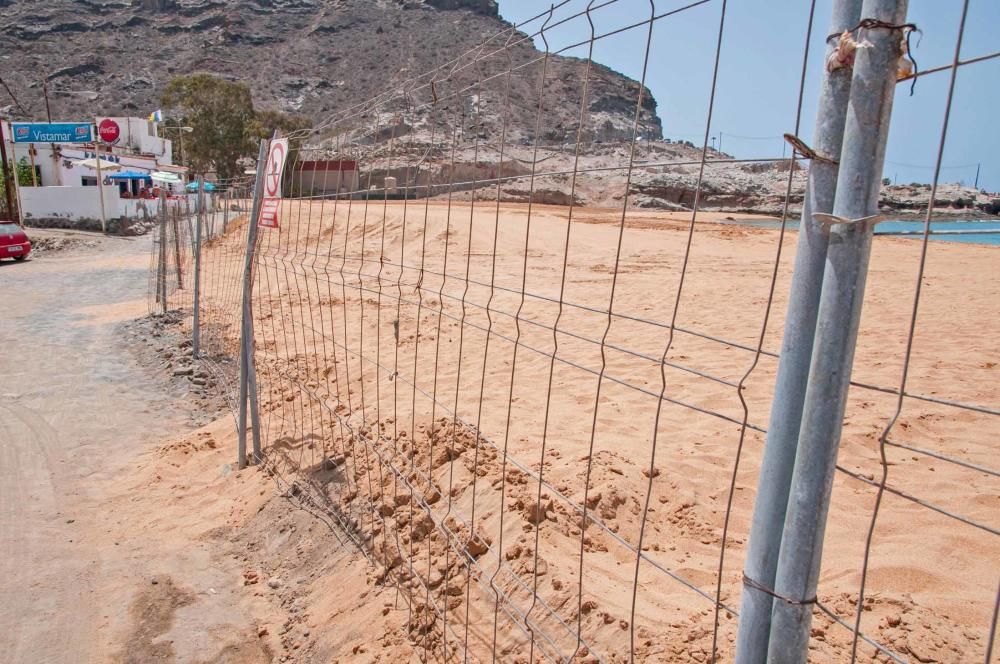 Afectados por la nueva playa de Tauro