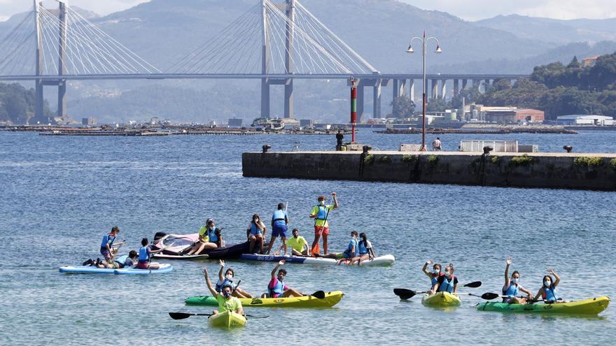 Menores participantes en el campamento de la ETEA.