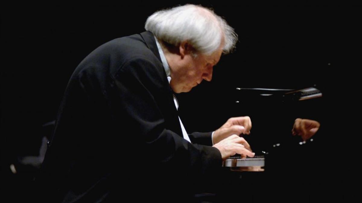 Grigory Sokolov durante una actuación.