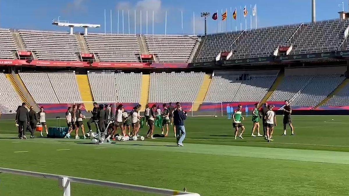El Barça se entrena en el Estadio Olímpico en la previa del Clásico