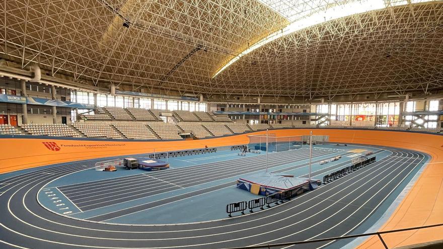 Tres niñas y un joven hospitalizados tras sufrir una caída de bicicleta en el velódromo Lluís Puig