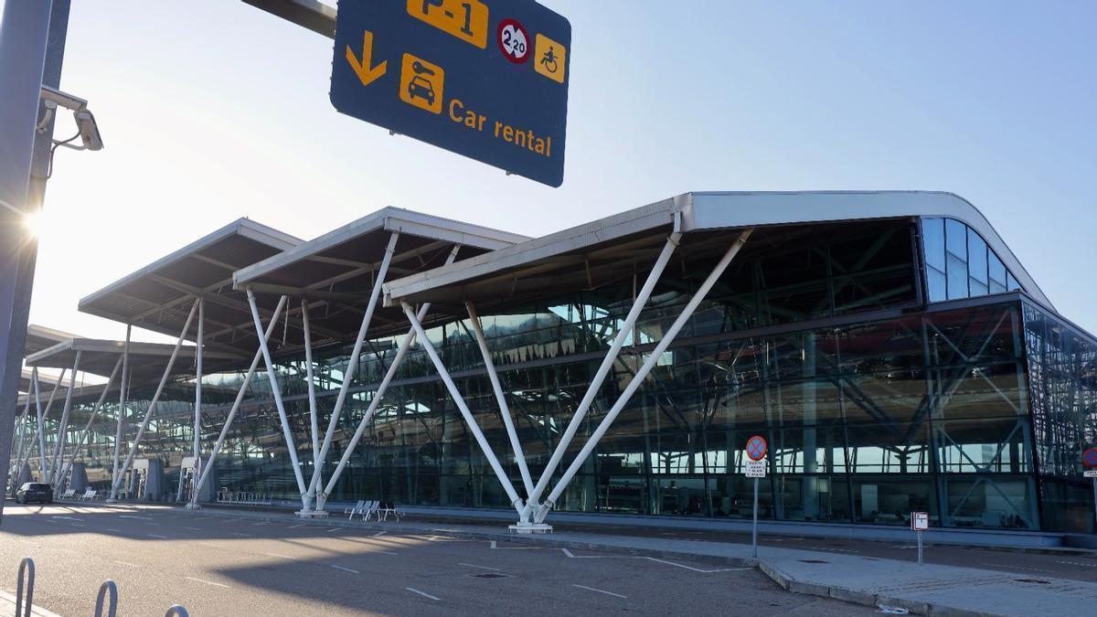 El récord histórico del aeropuerto de Zaragoza sigue vigente desde 2011 con más de 751.000 pasajeros
