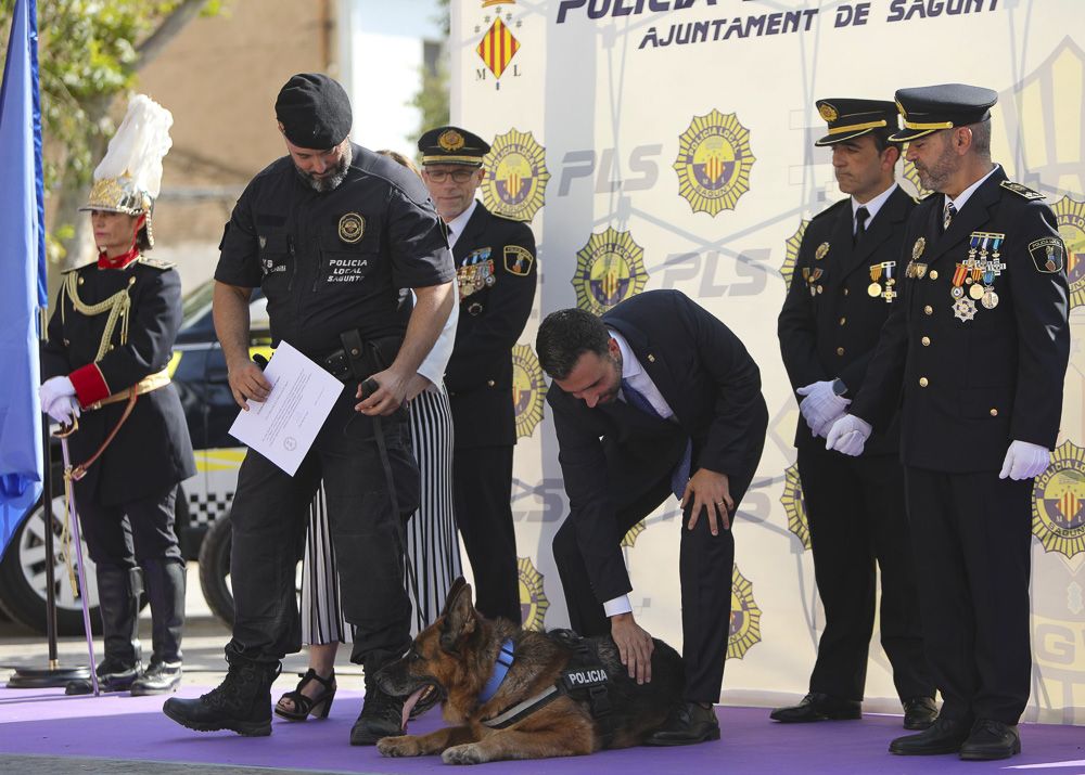 Así ha transcurrido el acto institucional de la Policía Local en el Port de Sagunt