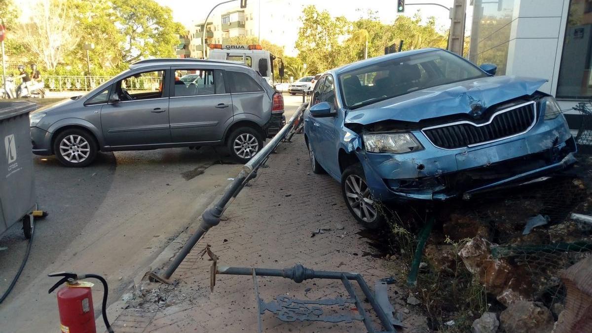 Así quedaron los vehículos tras el accidente.