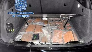 Detenidos en l'Eliana con 100 kilos de cocaína en dos coches
