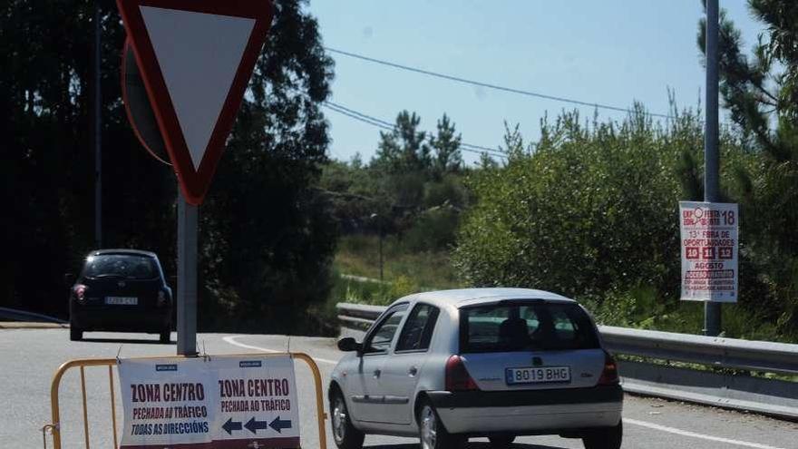 Al llegar a la rotonda de O Salgueiral se recomienda utilizar la Circunvalación Norte. // Iñaki Abella