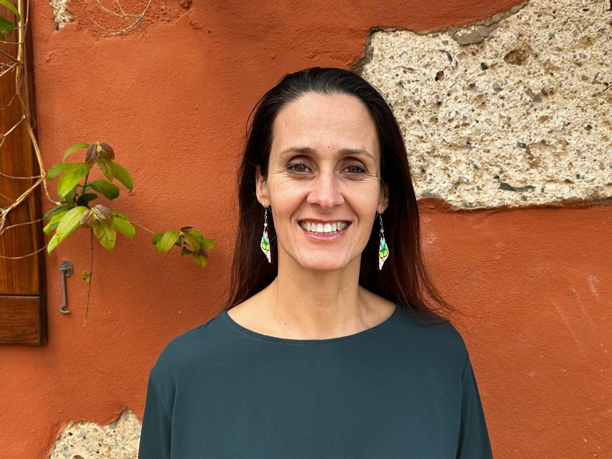 Alejandra Armas Sosa lleva cerca de cinco años ejerciendo en el Centro de Salud de Ingenio.