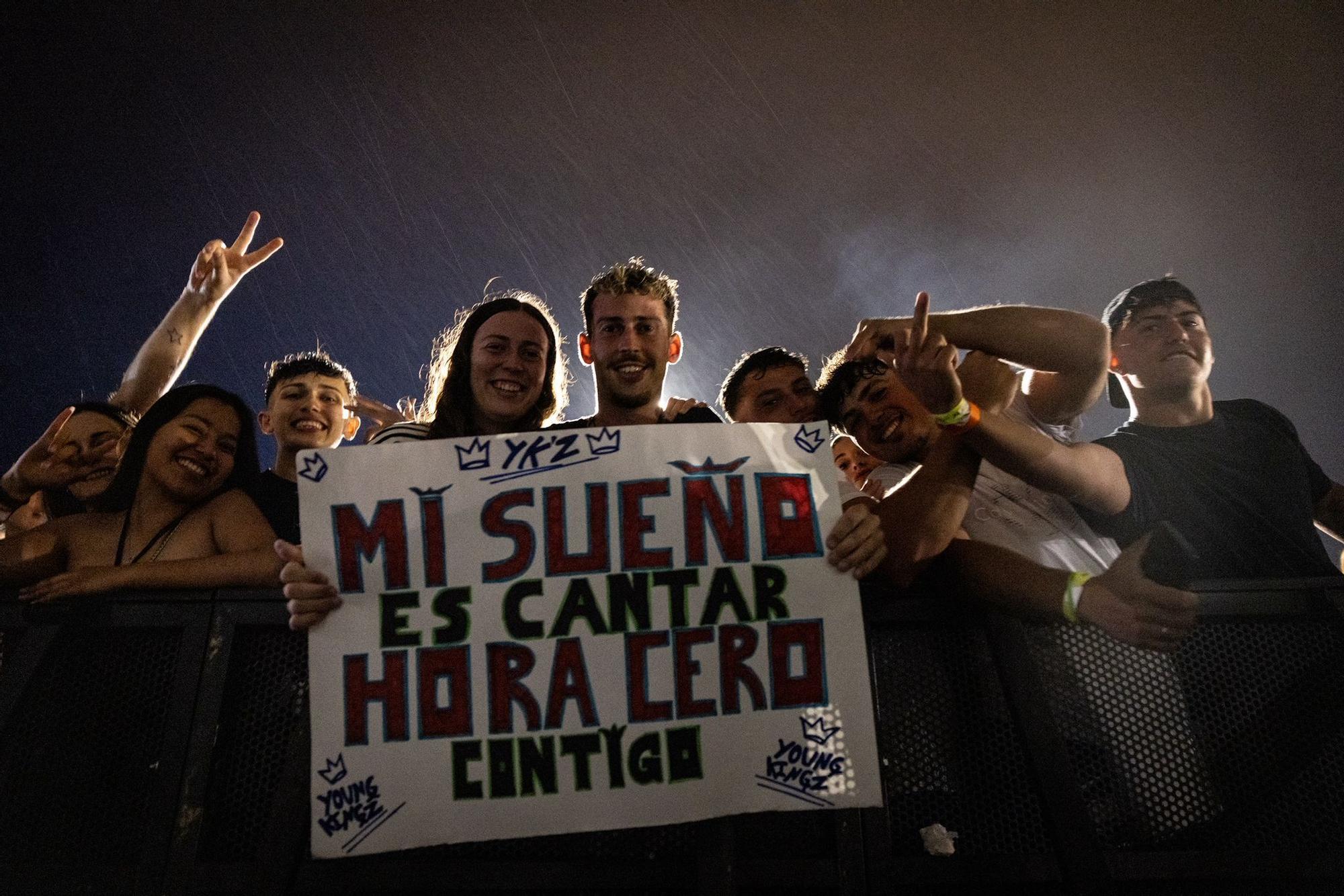 En imágenes | La Feria de Zaragoza se rinde al perreo con el reguetón de Myke Towers