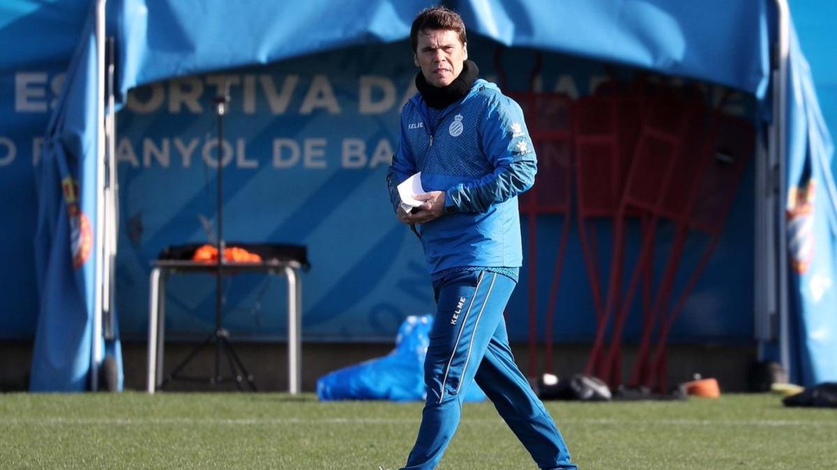 Rubi, en un entrenamiento del Espanyol en Sant Adrià.