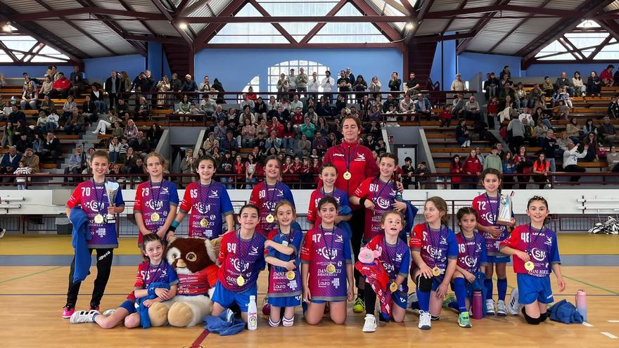 Ribadesella &quot;reina&quot; en el balonmano asturiano benjamín