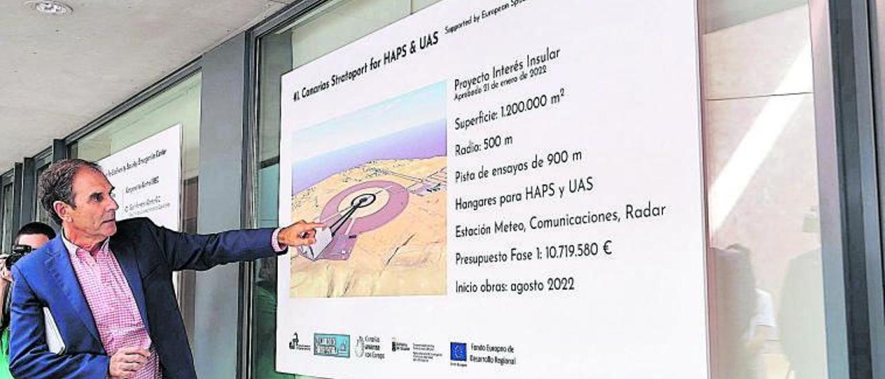 Presentación del  futuro estratopuerto de Fuerteventura para el lanzamiento de pseudosatélites. | | EFE
