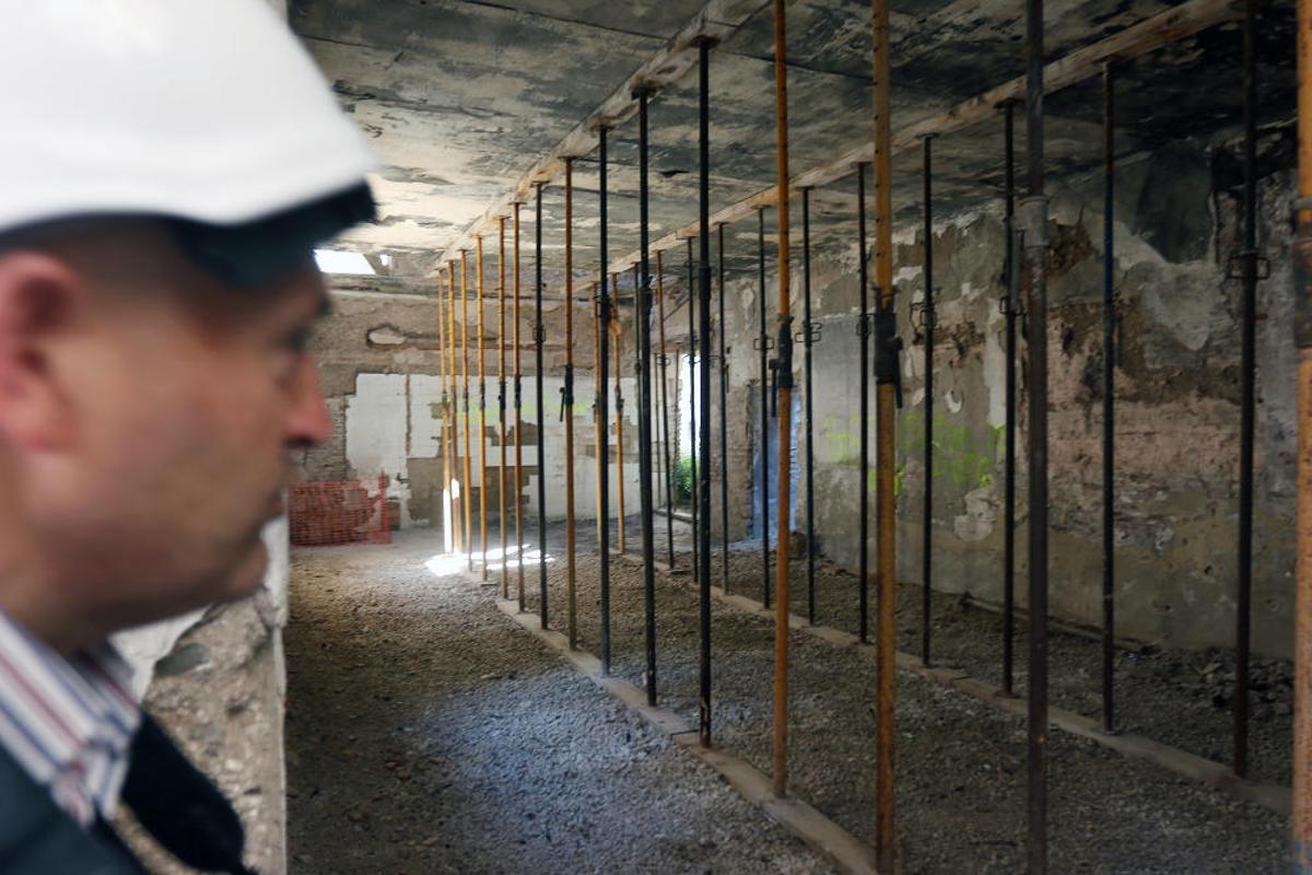 Esta actuación, que tendrá una duración de un año, permitirá habilitar una sede para la Fundación del Carnaval y la Asociación Torrijos