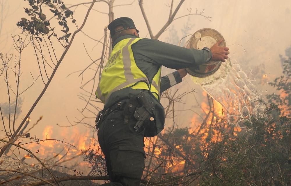 Incendio en Rianxo |El fuego arrasa más de 800 ha