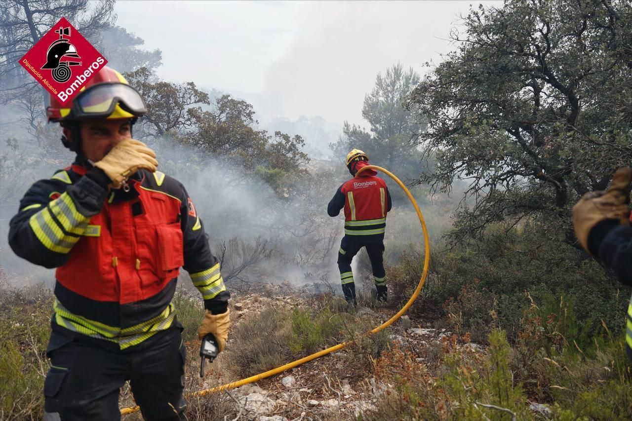 Incendio en el paraje de San Pascual en Ibi