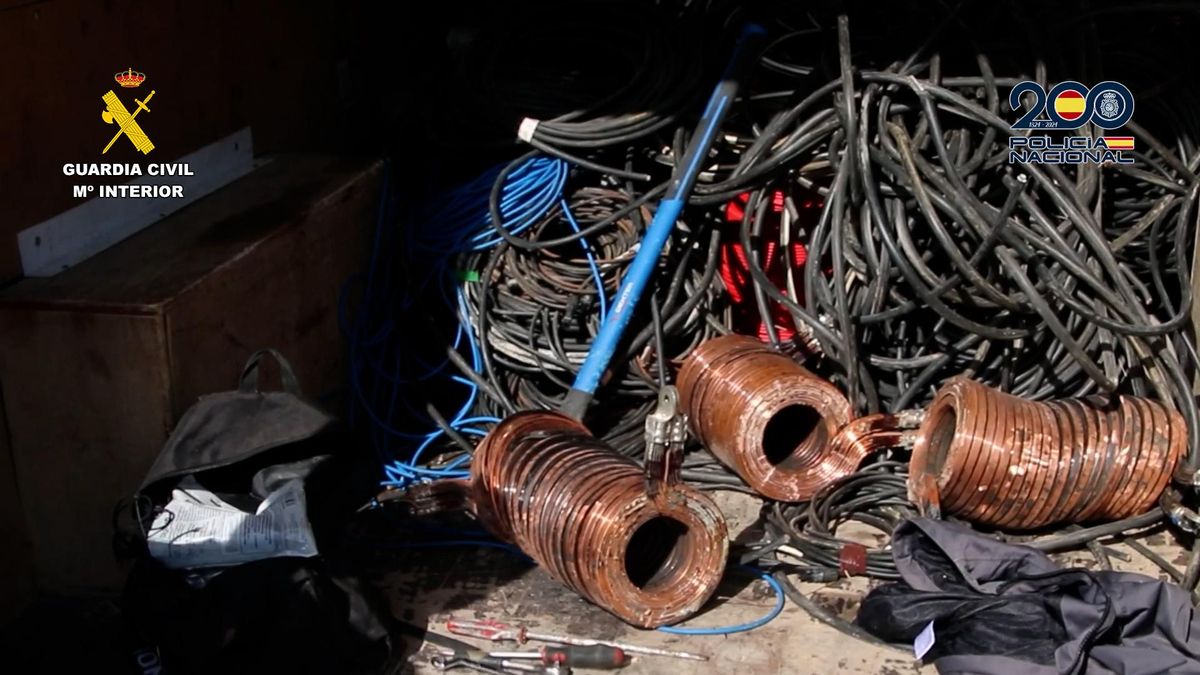 Desarticulan un grupo de butroneros que robó cobre por un valor cercano a los 600.000 euros.