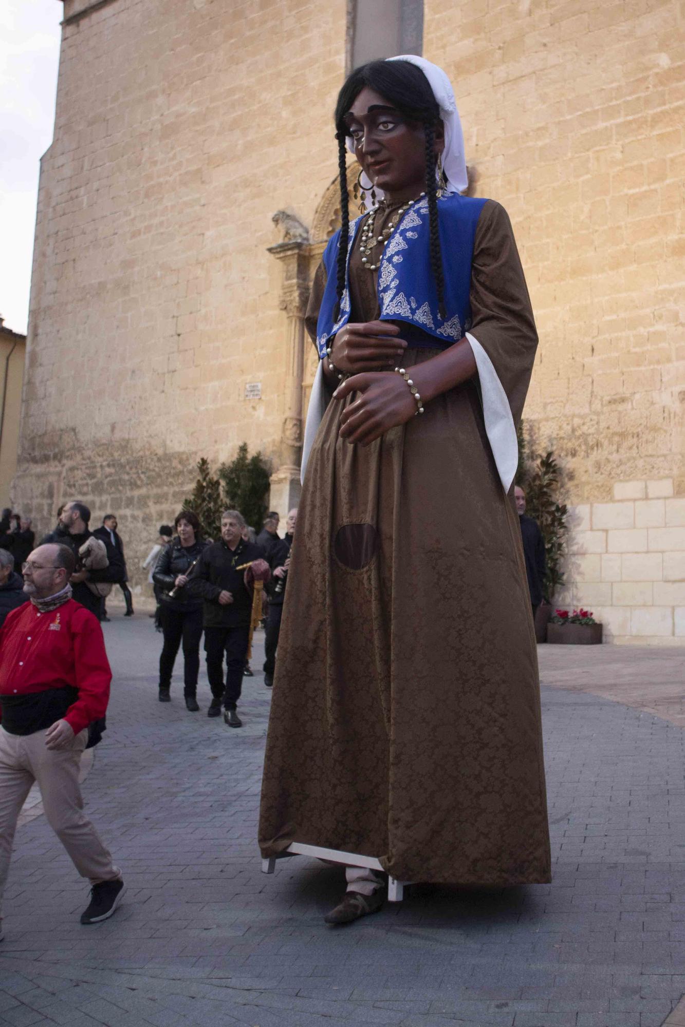 Ontinyent se vuelca con la tradiconal procesión de la Puríssima